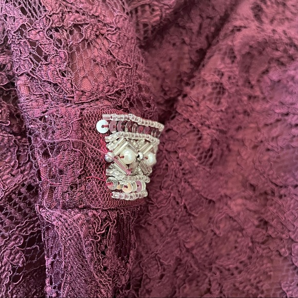 Formal Lace Dress - Picture 5 of 9